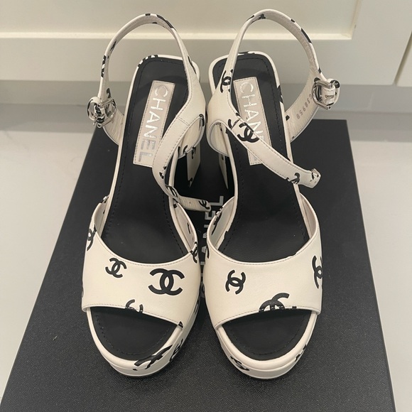 Chanel Platform CC Sandals size 36 - Picture 2 of 8